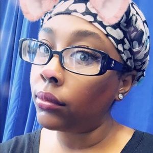 Meet your Posher, Latorya